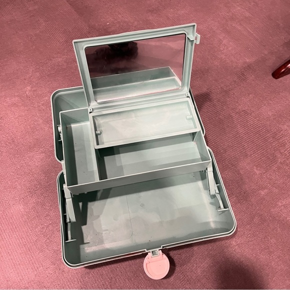 Caboodles Mint Green Carrying Makeup Case with Handle - Picture 4 of 7